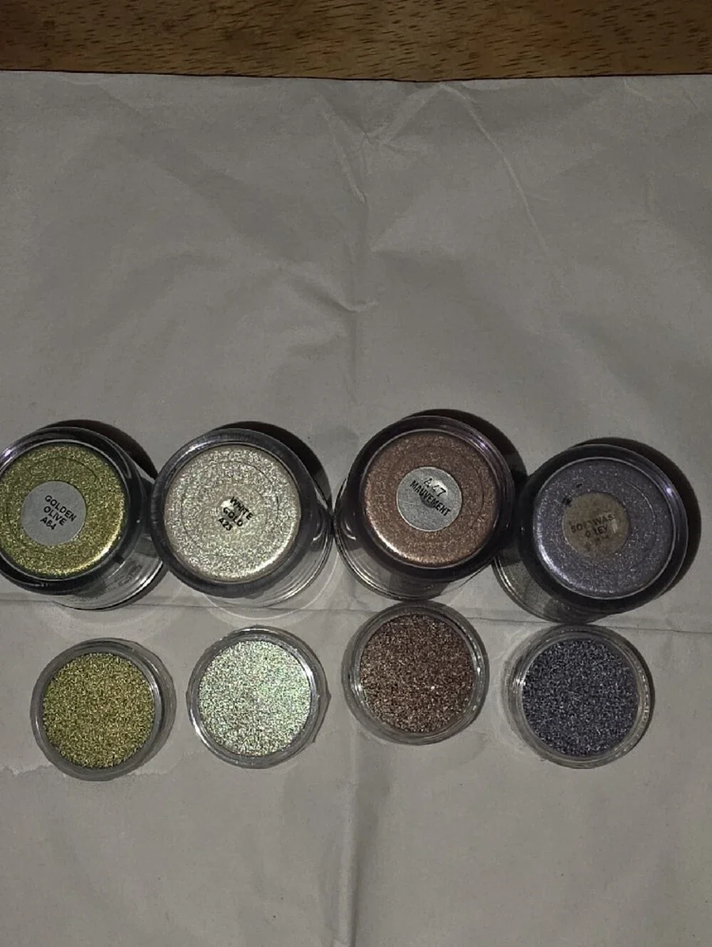 @clovegrive95 MAC Cosmetics Loose Pigment Sample Set